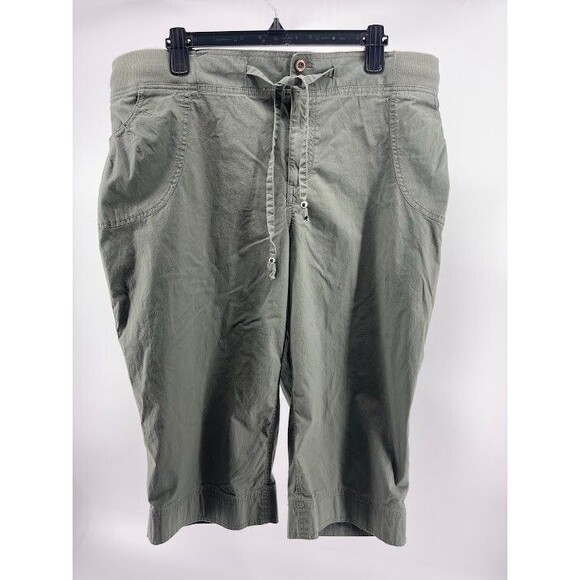 lane bryant Pants - Lane Bryant Women's Plus Size 20 Army Green Capri Pants
